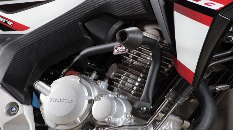 Honda CBX 250 Defensa con Slider Ira (17)